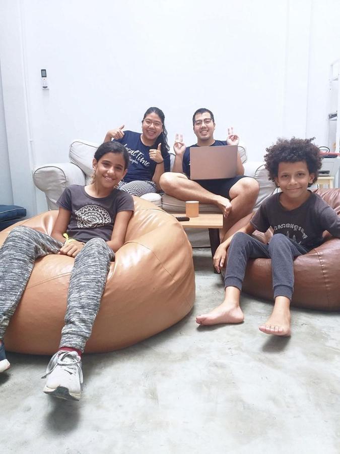 Local Time Bangkok Hostel&Cafe Kültér fotó
